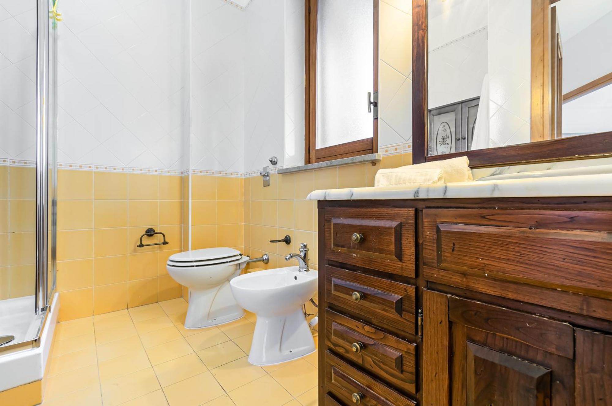 Palazzo Reale & Piazza Indipendenza Roomy Flat パレルモ エクステリア 写真