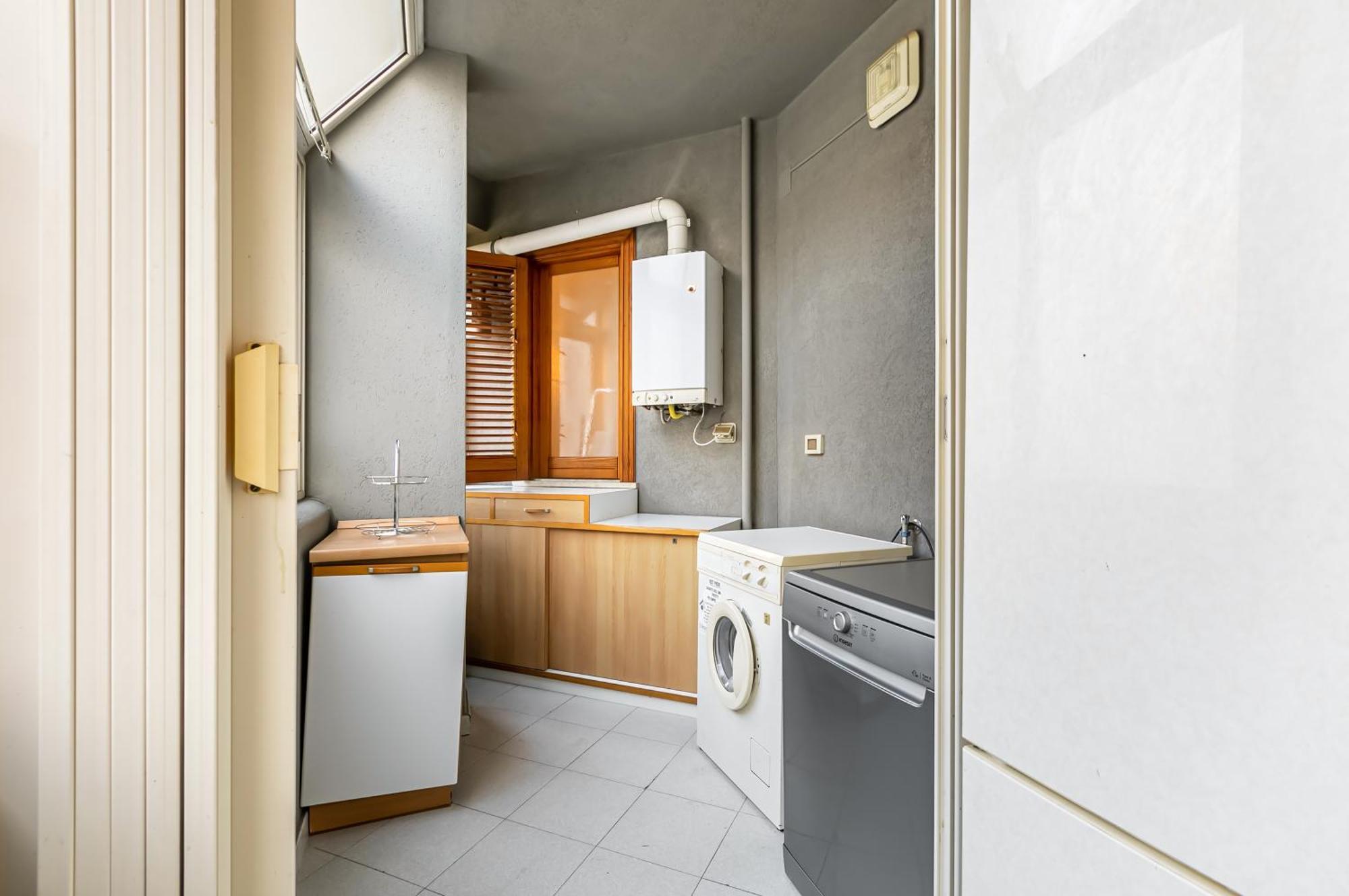 Palazzo Reale & Piazza Indipendenza Roomy Flat パレルモ エクステリア 写真